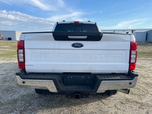 Used 2021 Ford F250 XLT w/ XLT Premium Package image 6