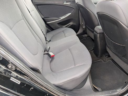 Used 2013 Hyundai Accent SE image 39