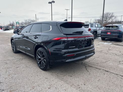 Certified 2025 Toyota Crown Signia image 3