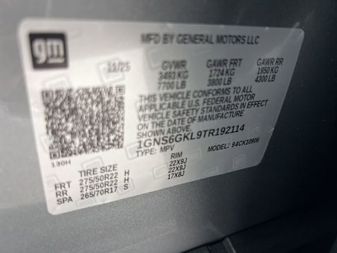 New 2026 Chevrolet Suburban High Country image 34