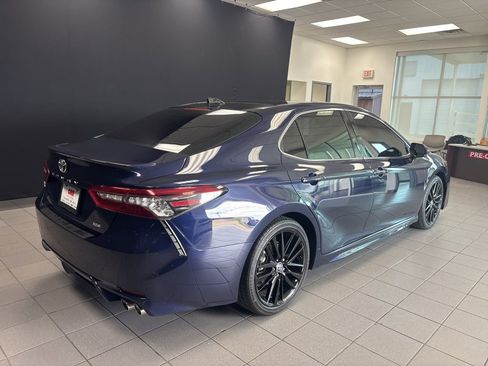 Used 2021 Toyota Camry XSE FWD image 3