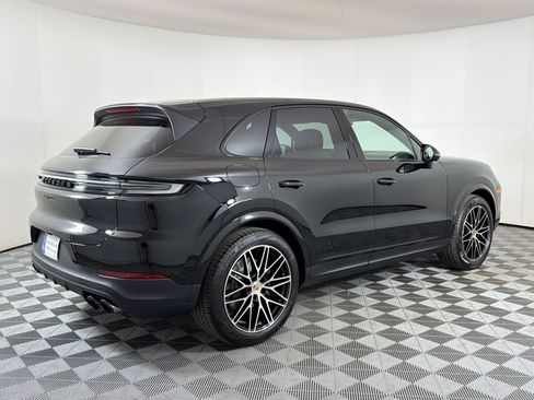 New 2026 Porsche Cayenne AWD/4WD image 10