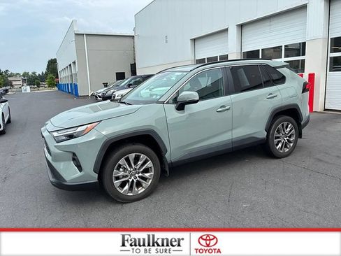 Used 2023 Toyota RAV4 XLE Premium AWD/4WD image 13