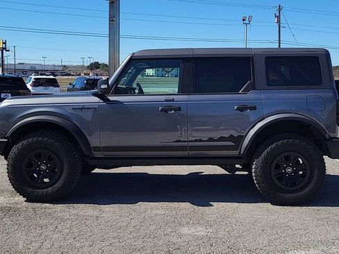 Used 2022 Ford Bronco Wildtrak image 5