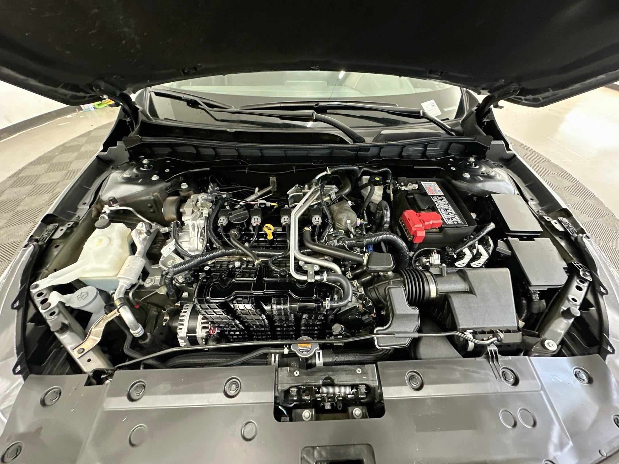 Used 2025 Nissan Altima 2.5 SV FWD image 33