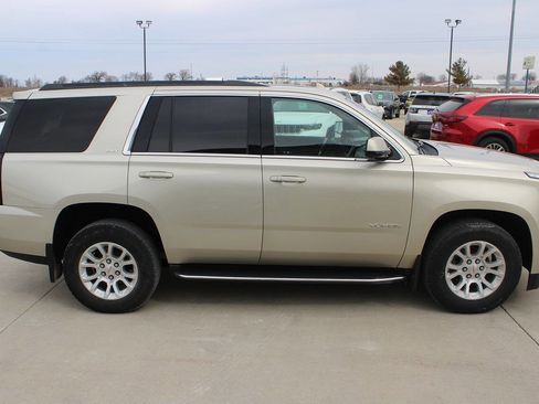 Used 2017 GMC Yukon SLT w/ Open Road Package image 4