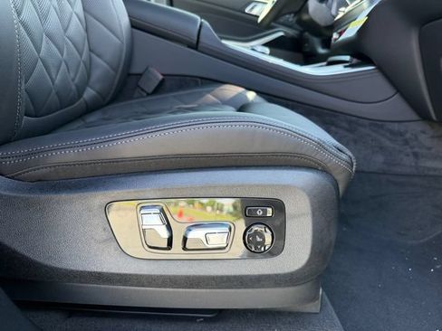 New 2026 BMW X5 xDrive40i w/ M Sport Package AWD/4WD image 17