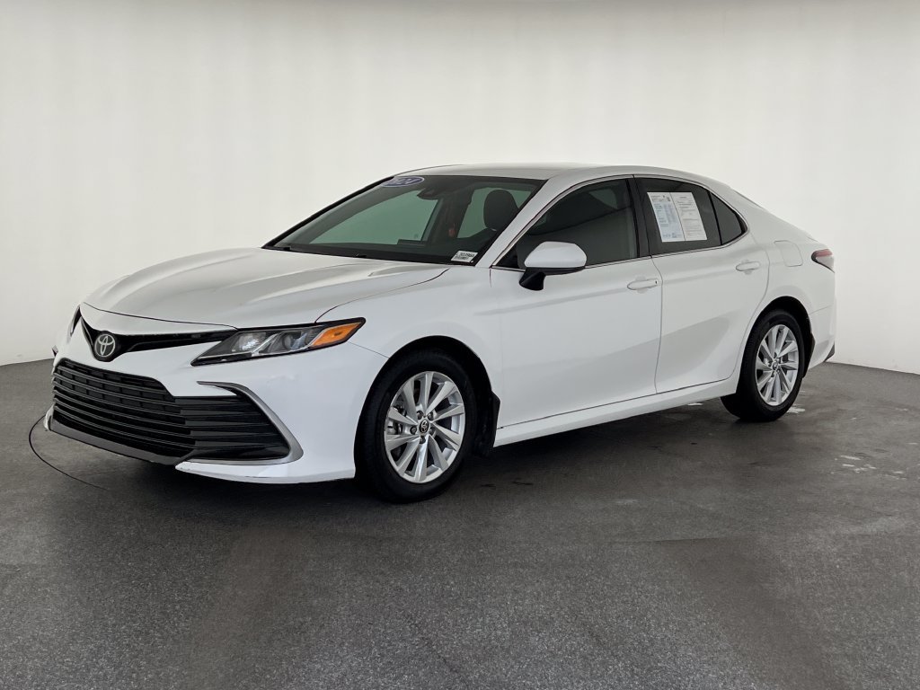 Used 2024 Toyota Camry LE AWD/4WD image 10