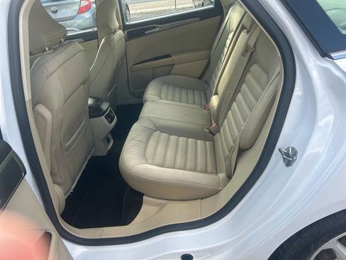 Used 2015 Ford Fusion SE image 20