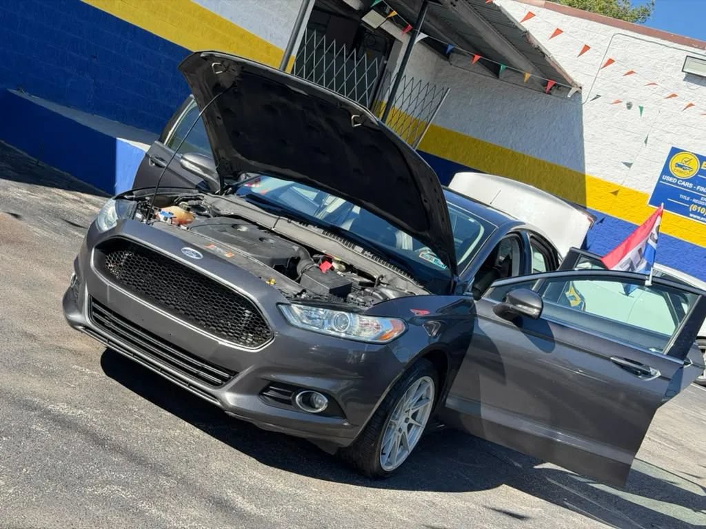 Used 2016 Ford Fusion SE w/ Equipment Group 202A AWD/4WD image 13