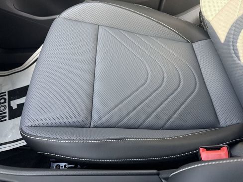 New 2026 Volkswagen Tiguan SE AWD/4WD image 38