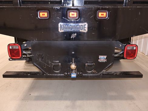 Certified 2022 Ford F550 2WD Regular Cab Super Duty image 33