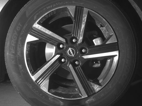 Used 2025 Nissan Sentra SV image 13