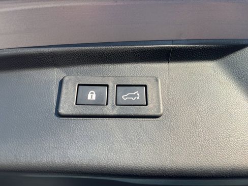 Certified 2025 Subaru Outback Wilderness image 9