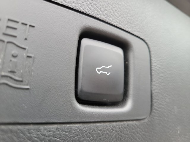 Used 2023 Lincoln Corsair AWD w/ Equipment Group 101A image 28