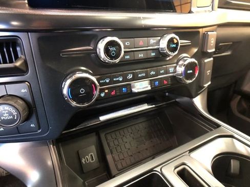 New 2025 Ford F150 Lariat w/ Equipment Group 502A High image 18