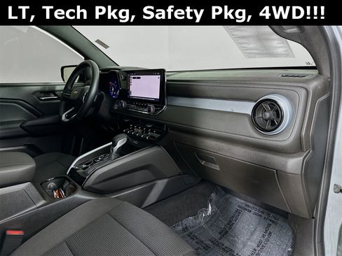 Used 2024 Chevrolet Colorado LT w/ LT Convenience Package II image 30