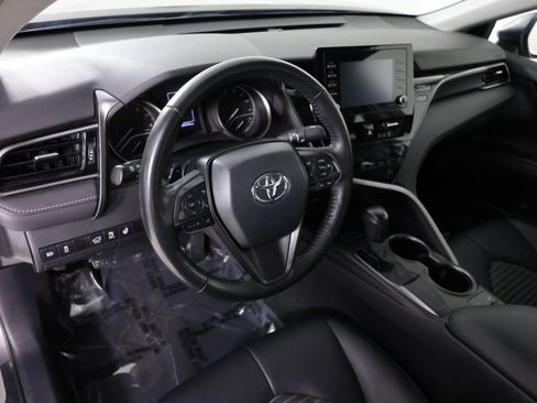 Used 2024 Toyota Camry SE FWD image 17