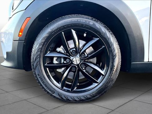 Used 2015 MINI Cooper Paceman S image 11