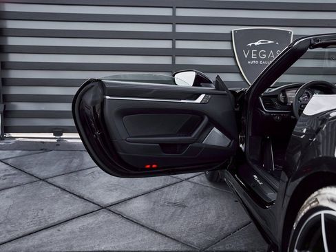 Used 2022 Porsche 911 Turbo S image 26