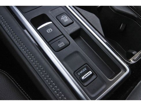 Certified 2023 Nissan Pathfinder Platinum w/ Lighting Package (N93) FWD image 30