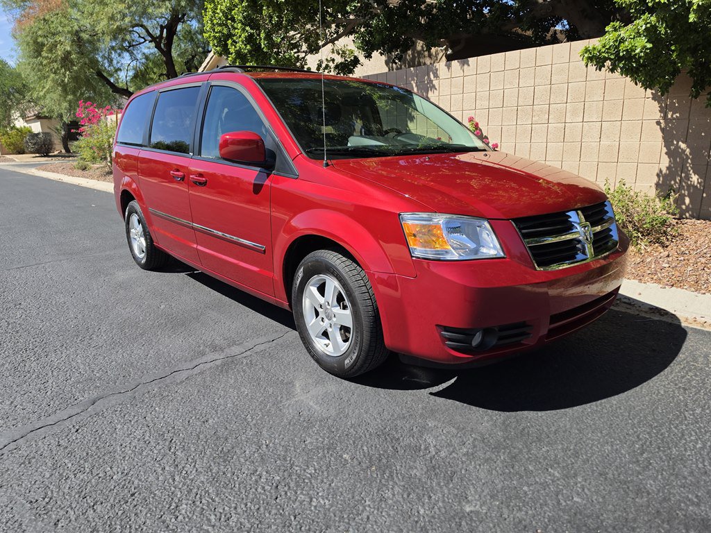 Used 2009 Dodge Grand Caravan SXT w/ Entertainment Group 2 FWD image 1