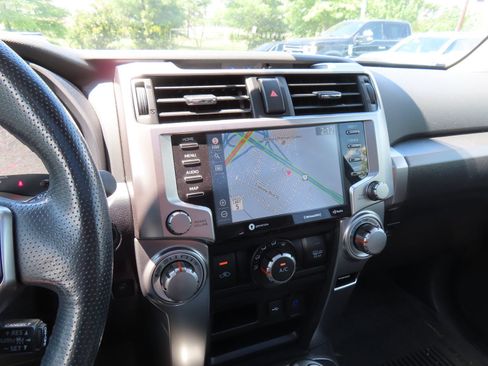 Used 2024 Toyota 4Runner SR5 Premium w/ Moonroof Package AWD/4WD image 22