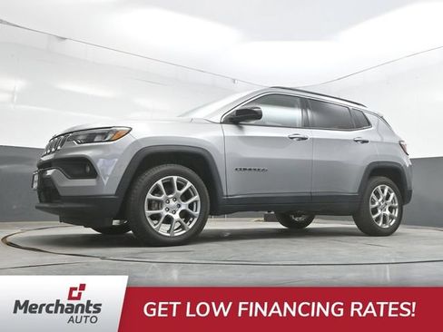 Used 2022 Jeep Compass Latitude AWD/4WD image 44