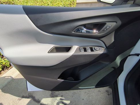 Certified 2024 Chevrolet Equinox LS w/ LS Convenience Package image 21