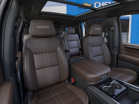 New 2026 Chevrolet Suburban High Country AWD/4WD image 16
