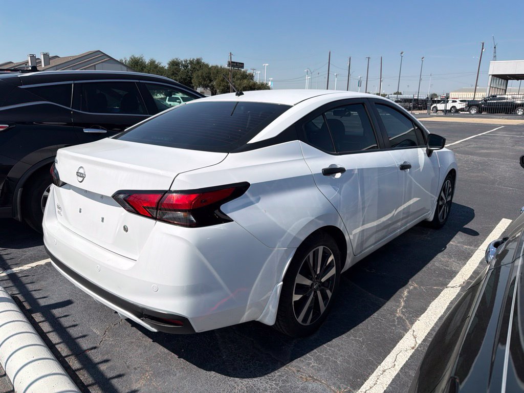 Used 2025 Nissan Versa S w/ Trunk Package FWD image 4