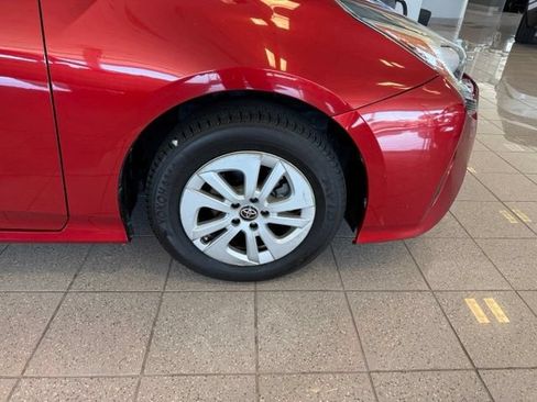 Used 2017 Toyota Prius Two FWD image 10