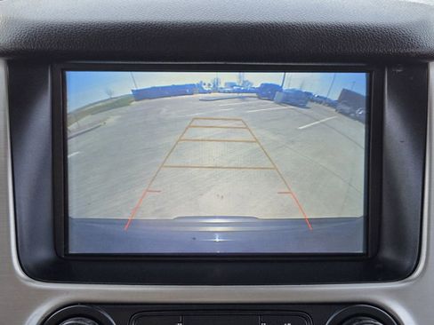 Used 2019 GMC Yukon SLT w/ Open Road Package image 17