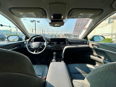 Certified 2025 Toyota Camry XLE FWD image 18