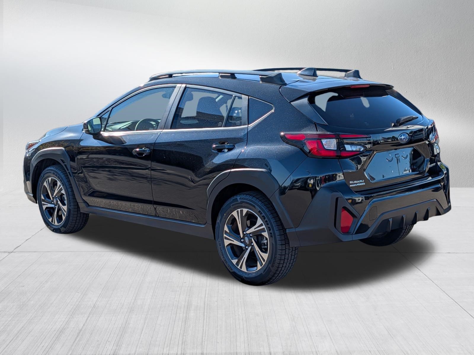 Used 2024 Subaru Crosstrek 2.0i Premium AWD/4WD image 5