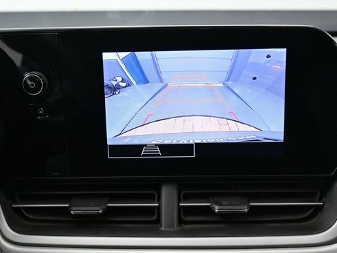 Used 2024 Chevrolet Trax LS w/ Driver Confidence Package FWD image 21
