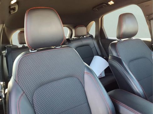 Used 2025 Ford Escape ST-Line w/ Equipment Group 301A image 14