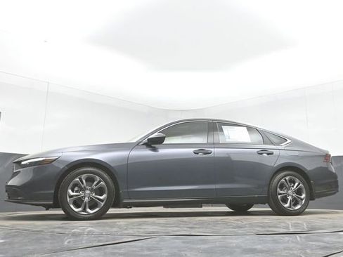 Used 2023 Honda Accord EX image 42