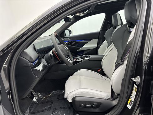 New 2026 BMW M5 image 25