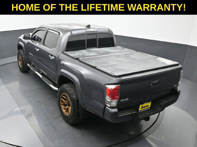 Used 2016 Toyota Tacoma Limited w/ Towing Package AWD/4WD image 52