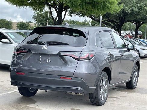 New 2026 Honda HR-V LX image 4