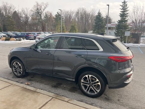 Used 2025 Audi Q5 Premium Plus image 44