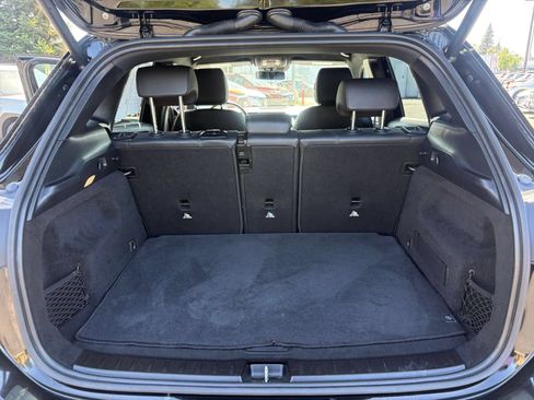 Used 2025 Mercedes-Benz GLA 250 image 32
