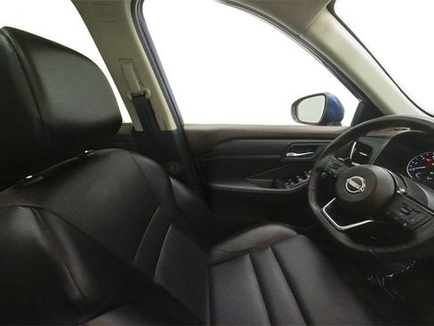 Certified 2023 Nissan Rogue SV w/ SV Premium Package image 28