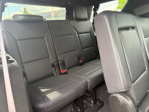 Used 2021 Chevrolet Tahoe Z71 w/ Z71 Off-Road Package AWD/4WD image 13