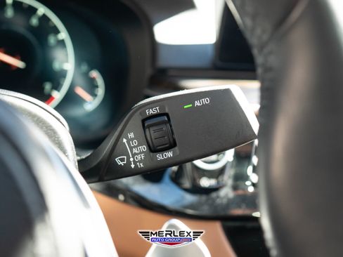 Used 2019 BMW 540i w/ M Sport Package image 27