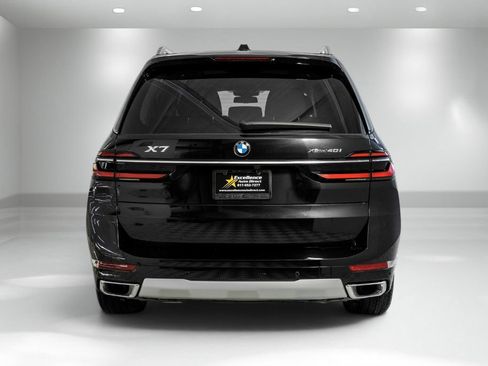 Used 2024 BMW X7 xDrive40i AWD/4WD image 10