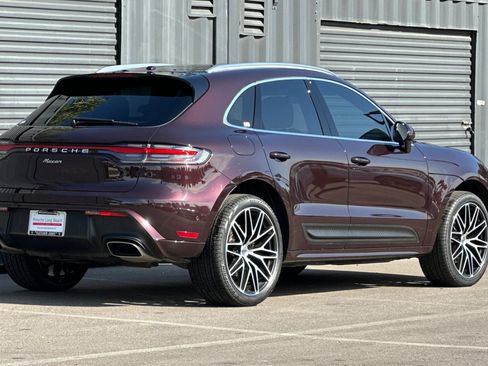Certified 2023 Porsche Macan image 8