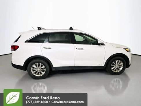 Used 2016 Kia Sorento LX AWD/4WD image 8