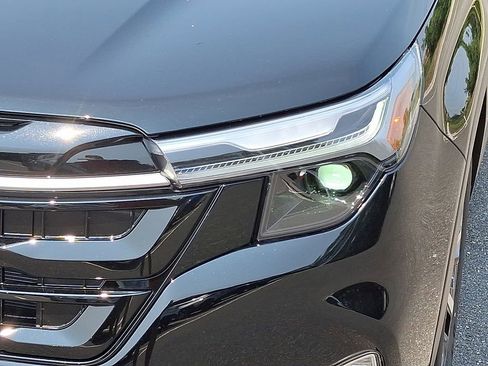 New 2025 Subaru Forester Touring image 12